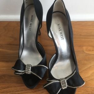 Nine West-Black Satin Rhinestone Ctr - Bow heels